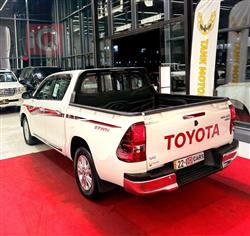 تويوتا هايلوكس